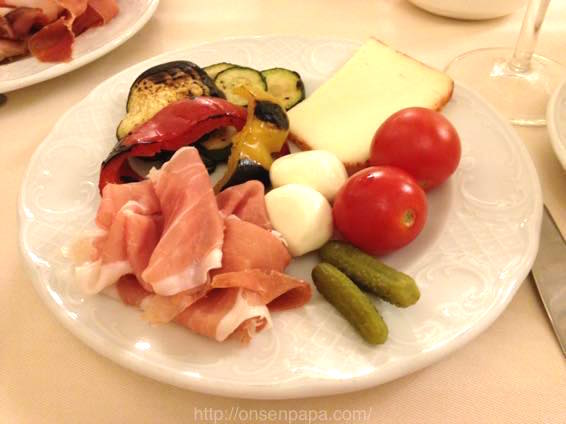 イタリア 新婚旅行 朝食 3928
