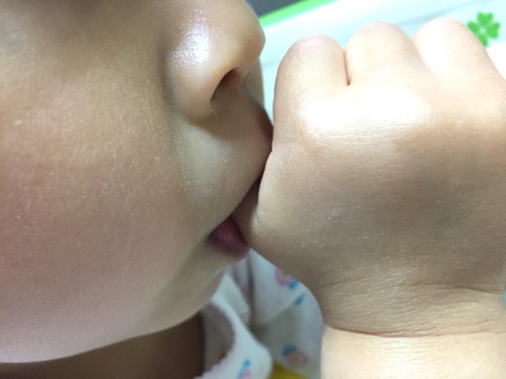 3歳　幼児　指しゃぶり　やめさせる 方法 IMG 7709