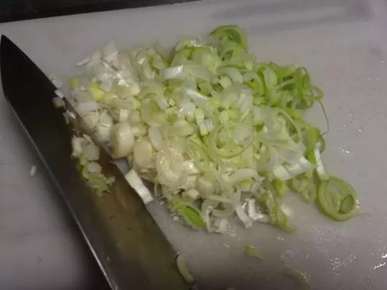 麻婆豆腐やチャーハン用の長ネギの切り方