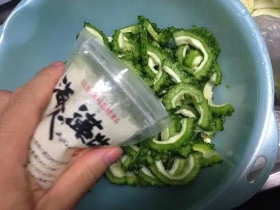 離乳食 ゴーヤ6721 1024