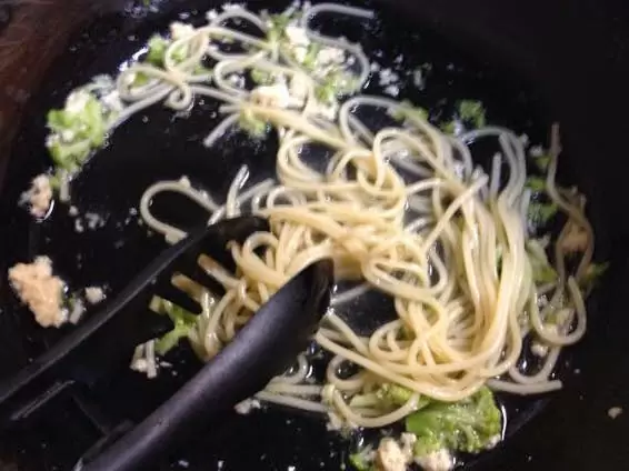 幼児食 パスタ レシピ 簡単 ブロッコリーIMG 9460 2