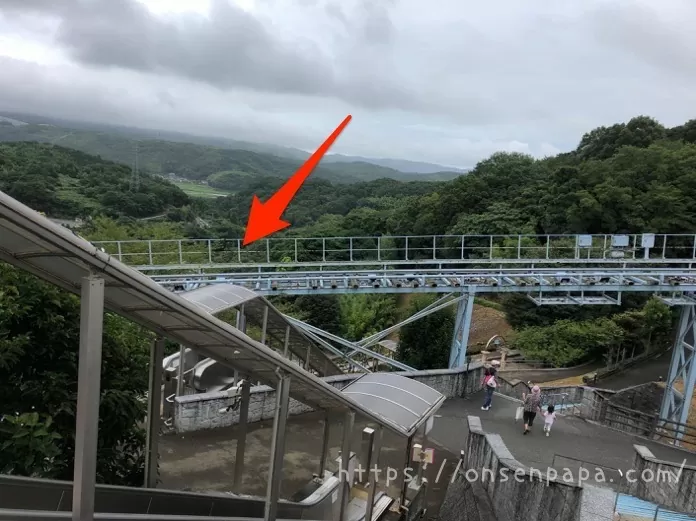 ハーモニーランド　雨の日 パレードパラレル IMG 6860 2