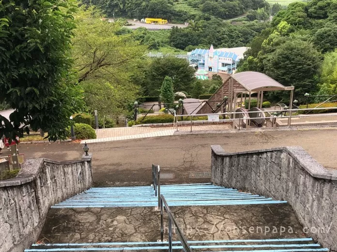 ハーモニーランド　雨の日 パレードパラレル IMG 6865
