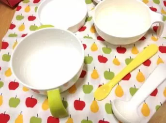 ジュース 100 果汁 は赤ちゃんにいつから大丈夫